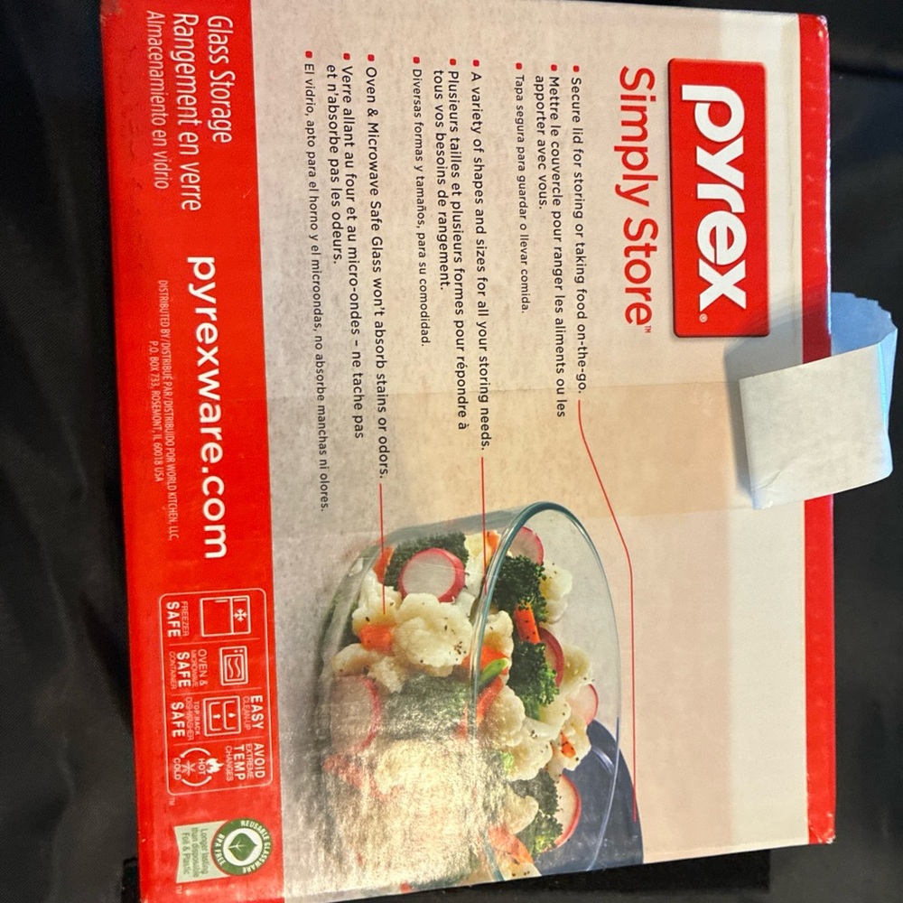 Pyrex Simply Store Glass Set with Blue Lids - Picture 3 of 3